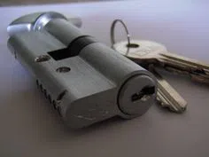 Lawrence NY Locksmith Store Lawrence, NY 516-259-0097 - broken-key-extraction